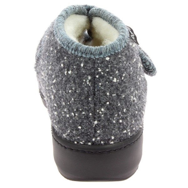 Chaussons orthopédiques Chut Daniela vue de derrière PODOWELL Chaussons orthopédiques Chut Daniela vue de derrière PODOWELL