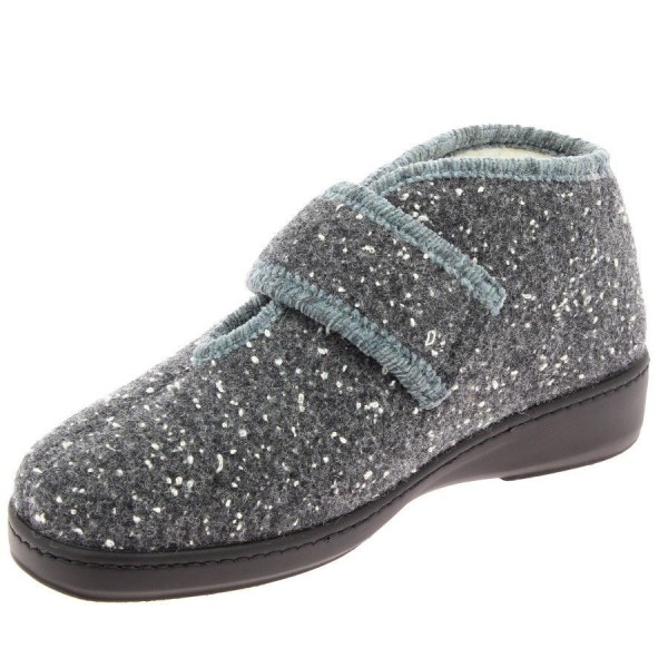 Chaussons orthopédiques Chut Daniela vue de côté PODOWELL Chaussons orthopédiques Chut Daniela vue de côté PODOWELL
