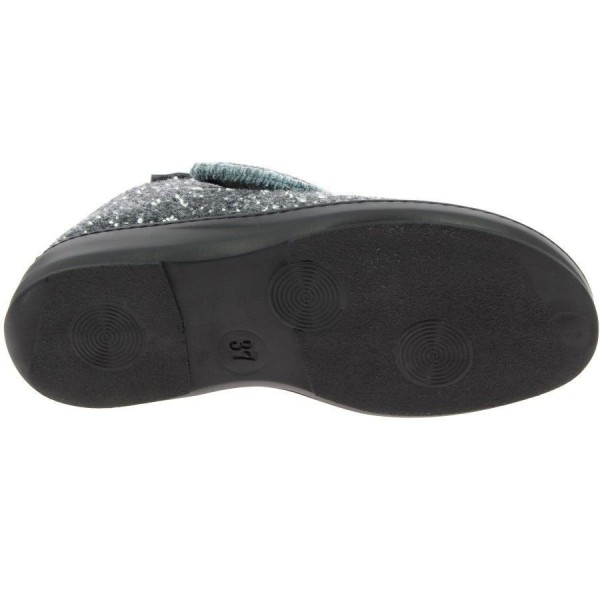 Chaussons orthopédiques Chut Daniela vue de dessous PODOWELL Chaussons orthopédiques Chut Daniela vue de dessous PODOWELL