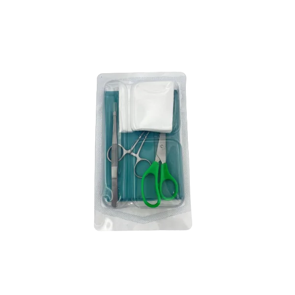 SET POSE DE SUTURE 1 CHAMP + 1 CISEAUX POINTUS + 1 PINCE + 1 PORTE AIGUILLE + 5 COMPRESSES INNOSET