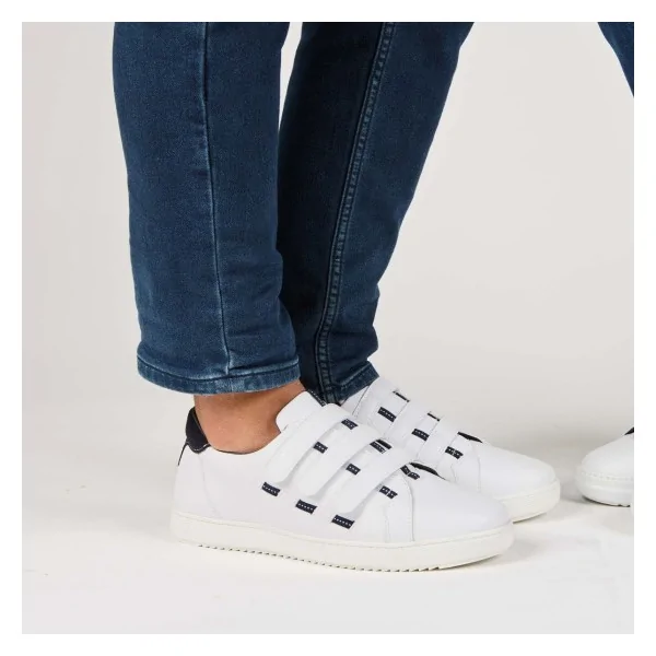 Chaussure orthopédique de type basket pour homme CHUT Yannick Blanc PODOWELL Chaussure orthopédique de type basket pour homme CHUT Yannick Blanc PODOWELL